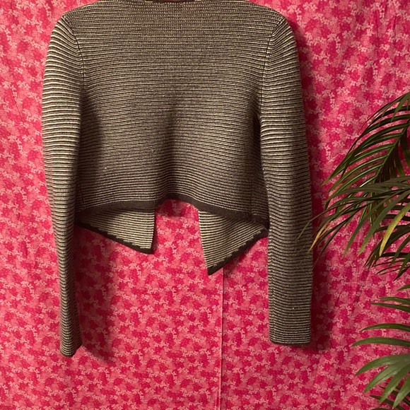 ♥️❄️Express Sweater Cover-up Size Large - Picture 4 of 6